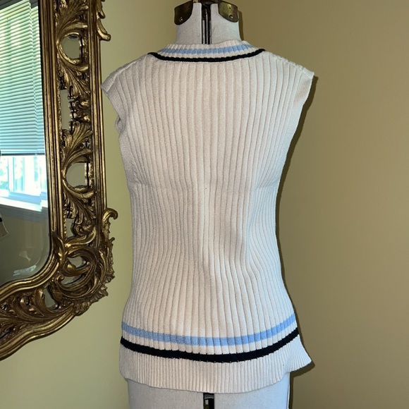 Knit Sweatervest - Picture 2 of 2